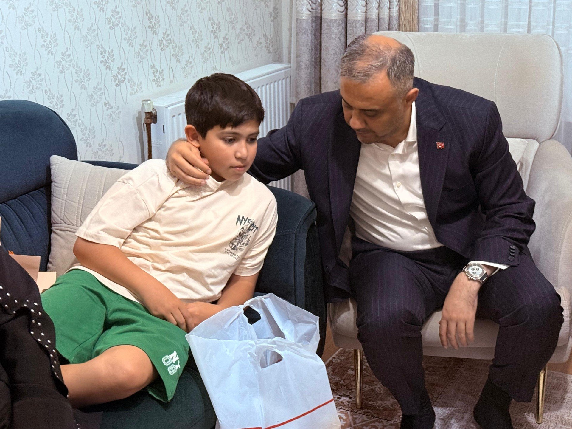 Kahramanmaraş’ta acı sonrası: Toptaş aileleri yalnız bırakmadı