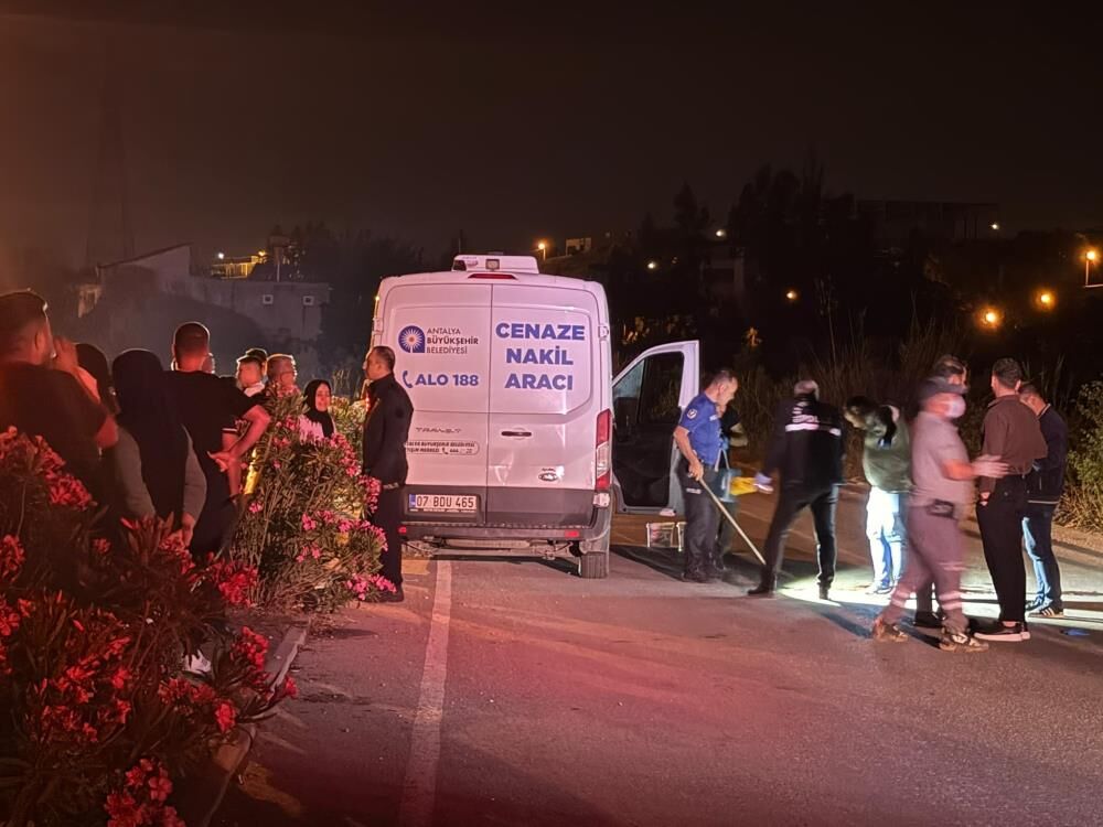 Cumhuriyet Caddesi’nde silahlar konuştu: 3 ölü