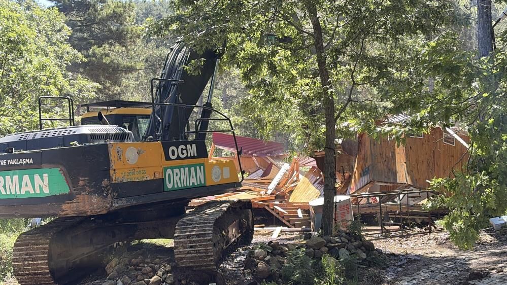 Orman arazisine inşa edilen 225 yapı için karar verildi