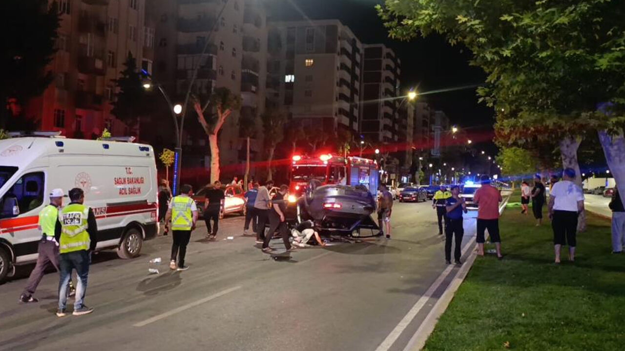 Kahramanmaraş’ta makas atarak yarış iddiası kazayla bitti