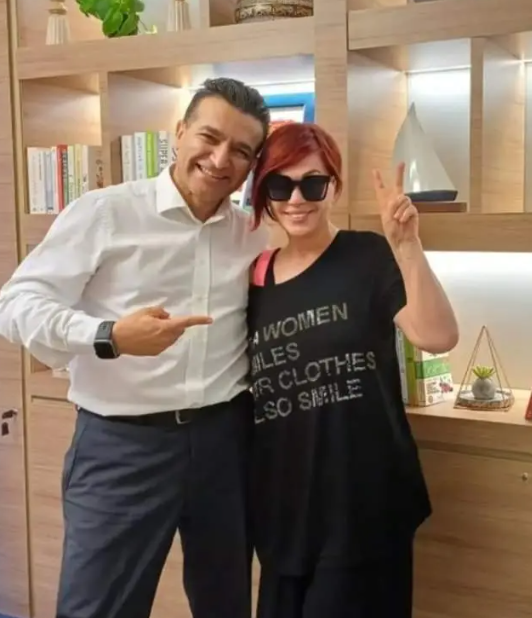 Emel Muftuoglu Kimdir Kac Yasinda Nereli Unlu Sanatci Nasil Kilo Verdi (2)