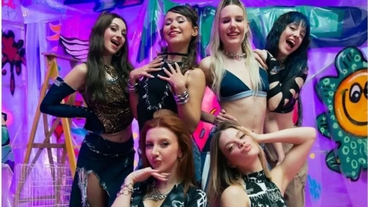 Manifest Grubu Daha 17 Dizisinde Rol Alacak Mi 2