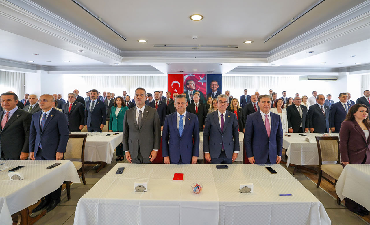 Yeni̇ Parti Myk’sı Belli Oldu İşte Özel’in A Takımı 11-1