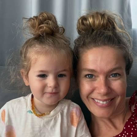 Burcu Biricik Esinin Omzunda Agladi Nedenini Acikladi3
