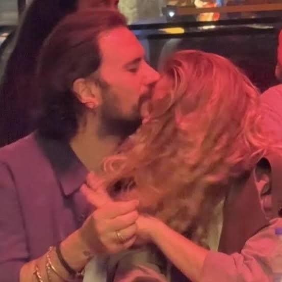 Burcu Biricik Esinin Omzunda Agladi Nedenini Acikladi5