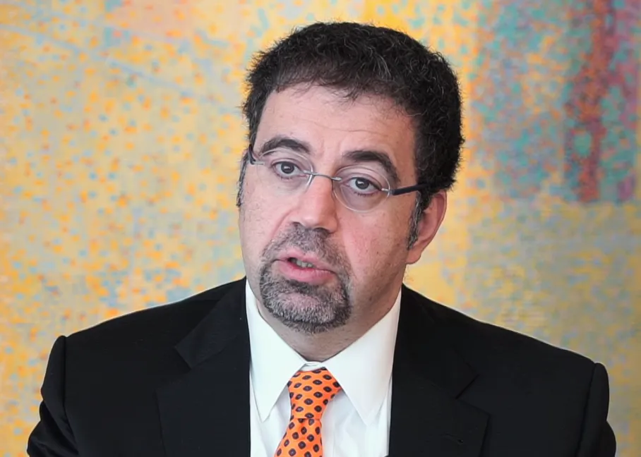 Daron Acemoglu Kimdir1