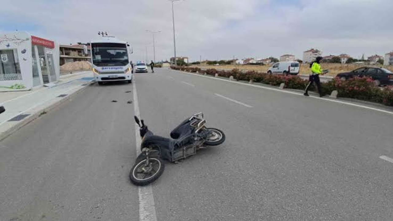 Karaman’da otomobil bisiklete çarptı: Sürücü savruldu