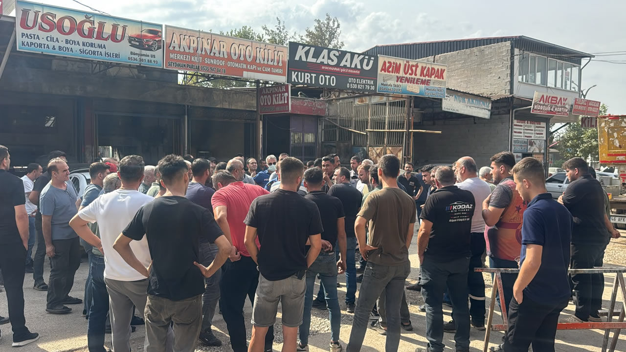 Sanayi esnafı AKEDAŞ’a tepki gösterdi: Sayaçlar geri takıldı