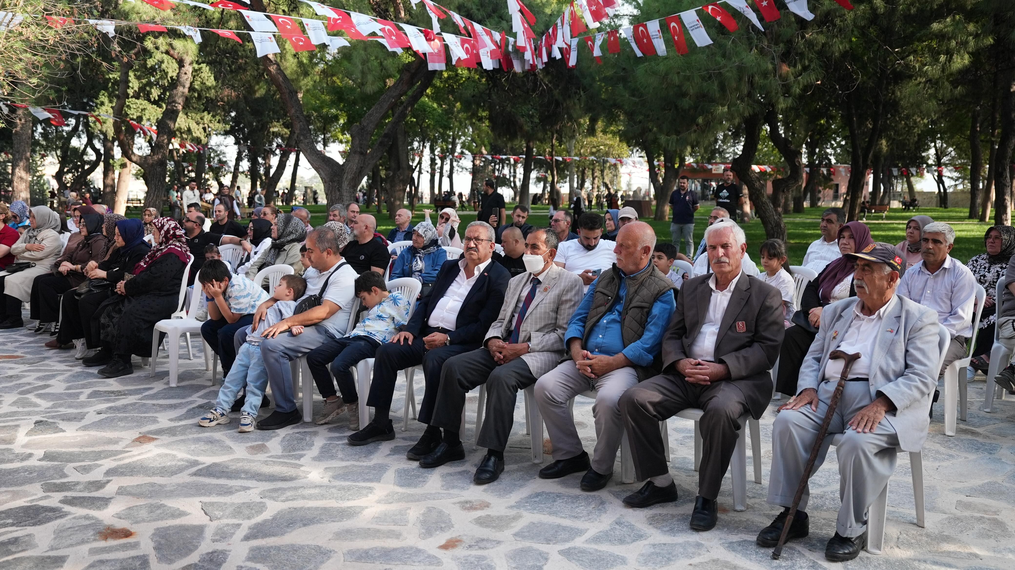 Aşıklar Atışması4