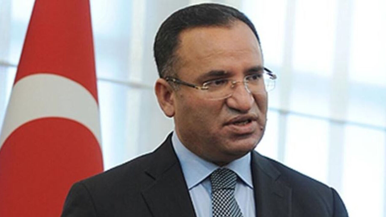 Bekir Bozdağ TBMM Başkanvekilliğinden istifa etti
