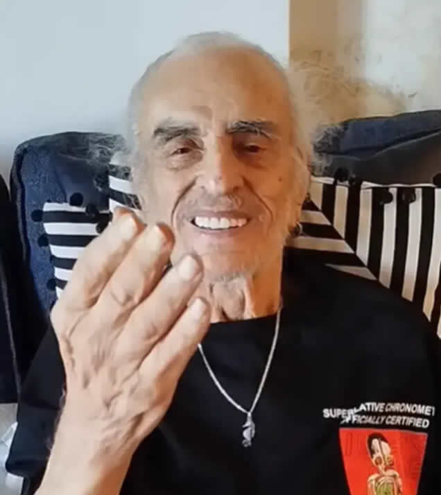 Muzik Dunyasini Yasa Bogan Haber Alpay Yasamini Yitirdi32121