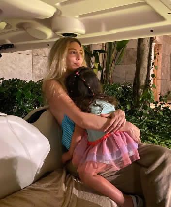 Sinem Kobaldan Kizi Leyla Ile Tatli Paylasim55+6